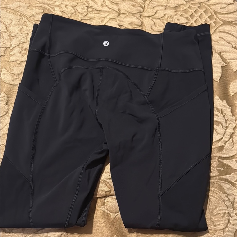 Lululemon gym pants in good condition